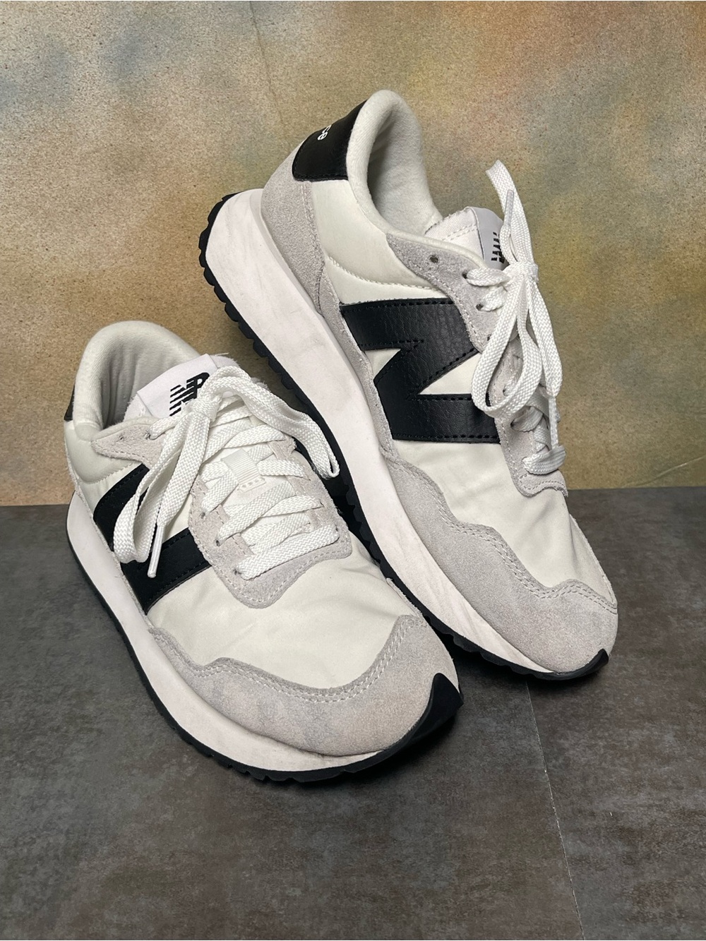 New Balance 237 Women's Sneakers White/Grey/Black Size 8.5B - Picture 15 of 16